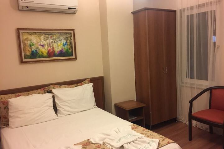 Room 13 of 26