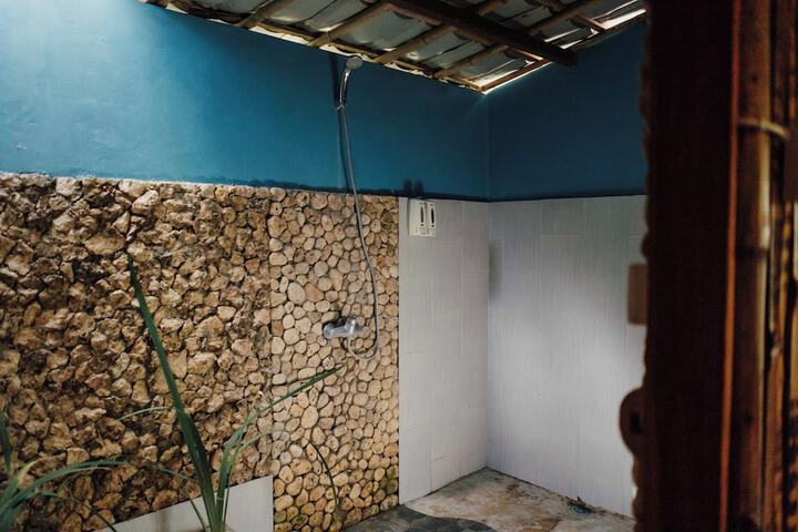 Room 19 of 28