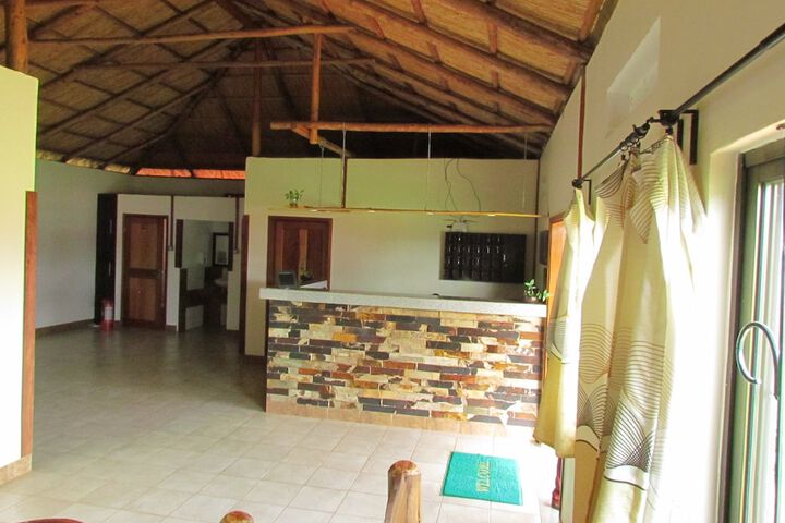 Check-in/check-out kiosk