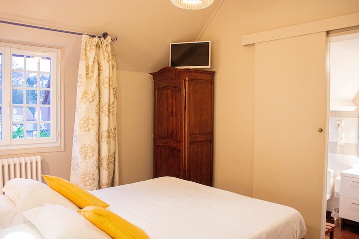 Room 25 of 68