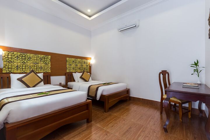 Room 14 of 79