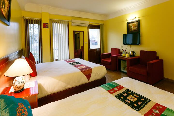 Room 27 of 104