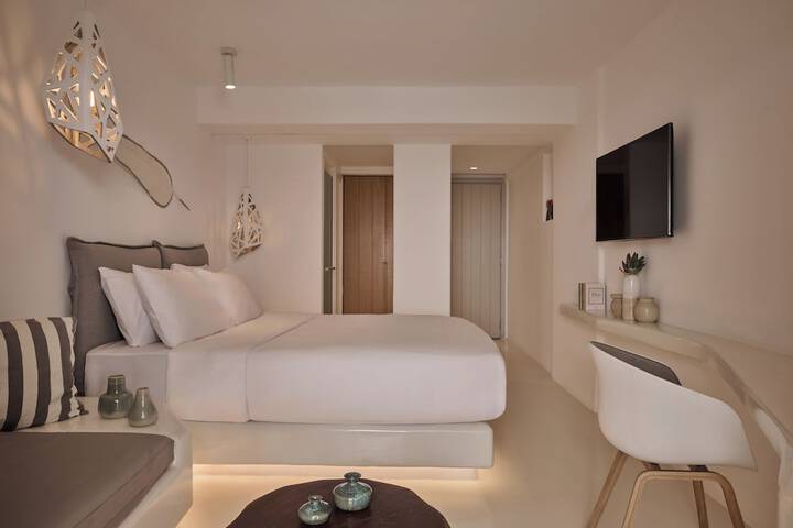 Room 18 of 83
