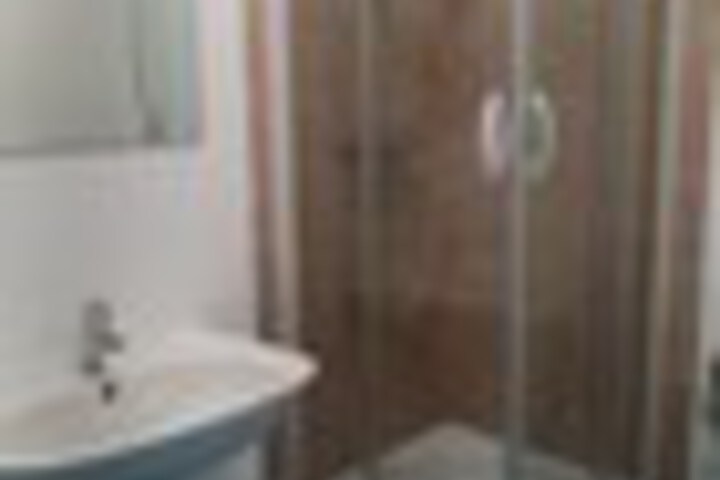 Room 53 of 135