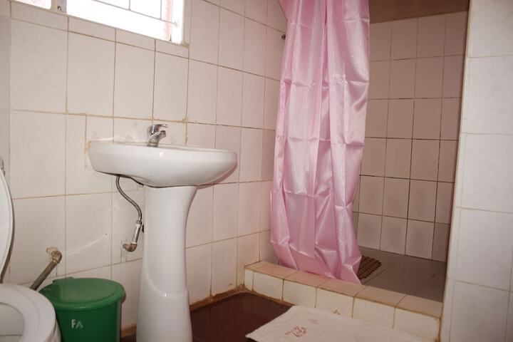 Room 13 of 21