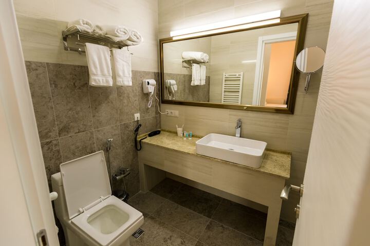 Room 29 of 68