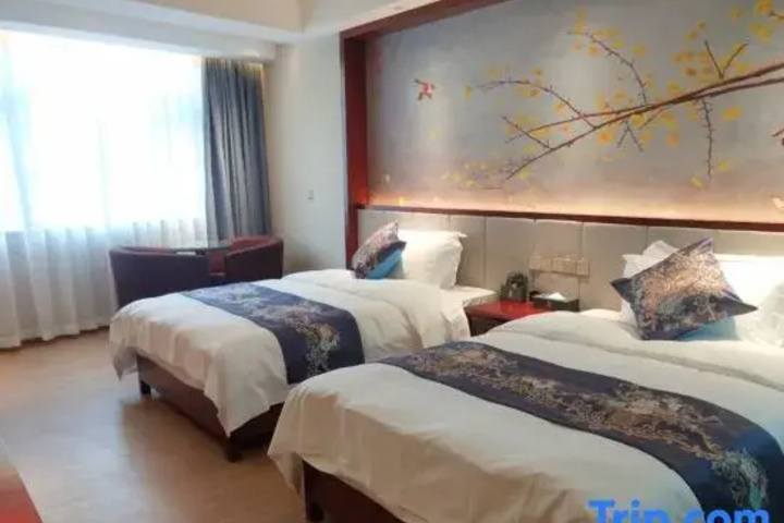 Room 4 of 6