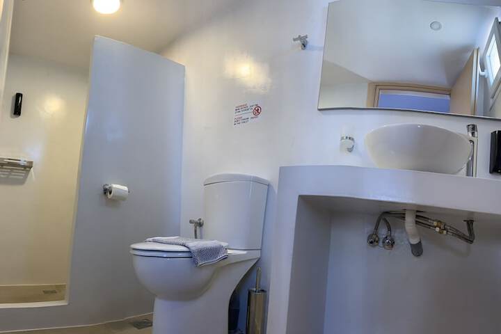 Room 60 of 79