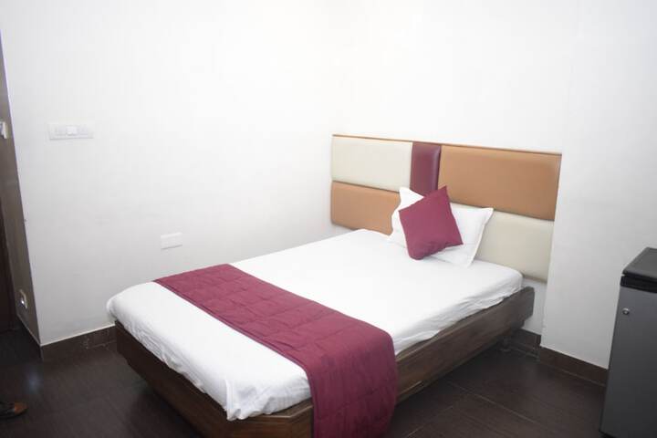 Room 29 of 50