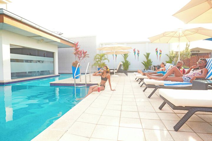 Hotel Pool