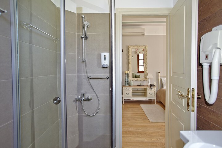 Bath Interior