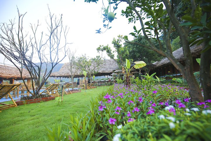 Hotel Exterior 88 of 113