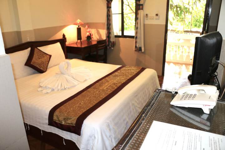 Room 4 of 44