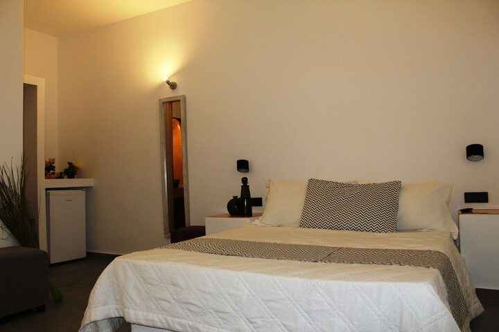 Room 9 of 23