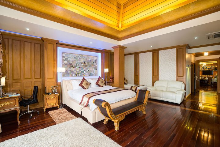 Room 46 of 181