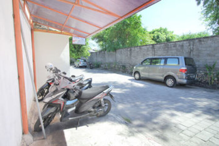 Property Grounds 18 of 29