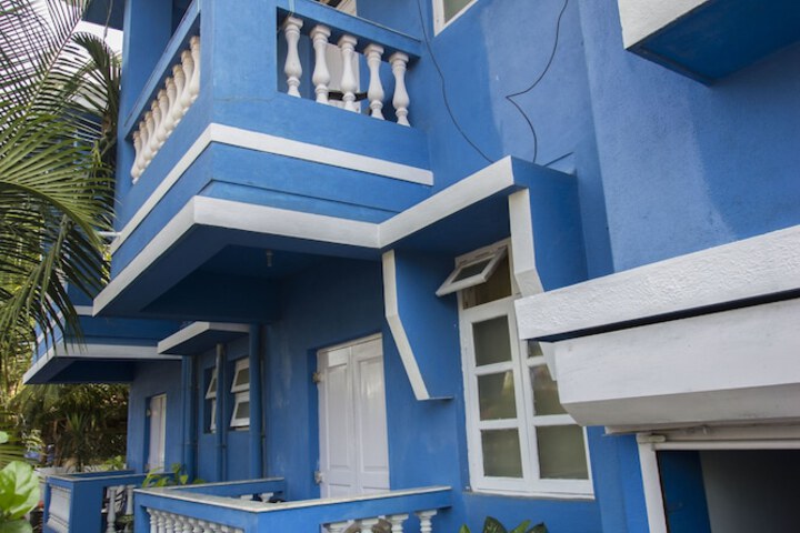 Hotel Entry