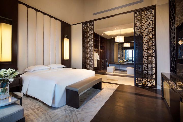 Room 21 of 105