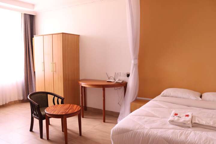 Room 13 of 15