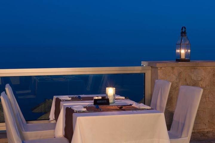 Dining 107 of 114