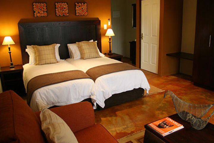 Room 4 of 37