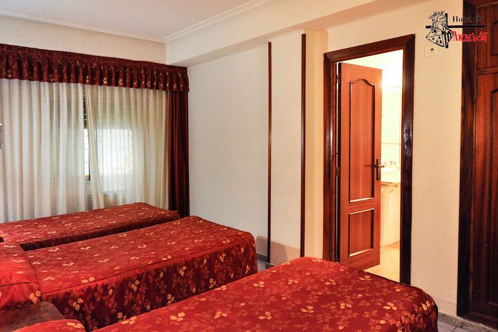 Room 17 of 44