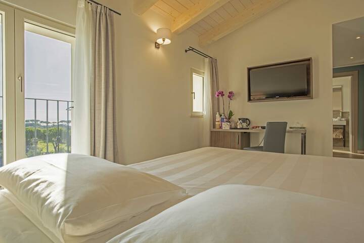 Room 21 of 75