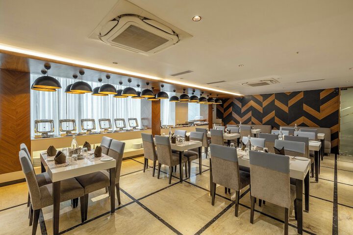 Dining Photos