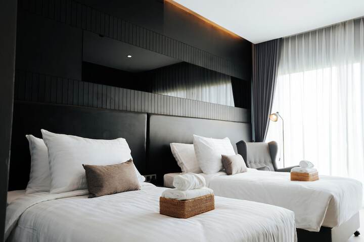 Room 21 of 66