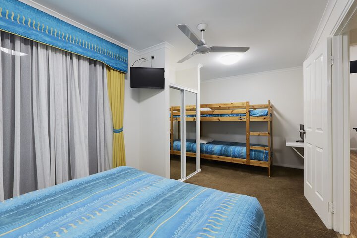 Room 14 of 96