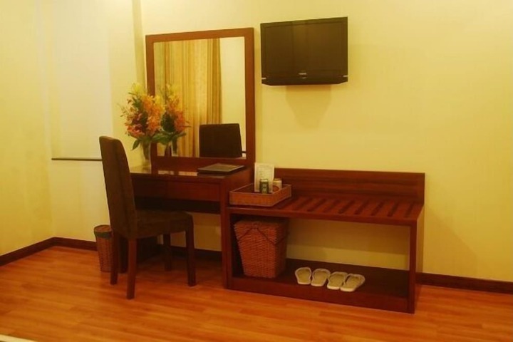 Room 19 of 33
