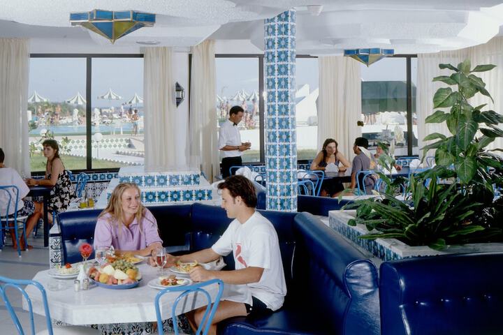 Dining Photos