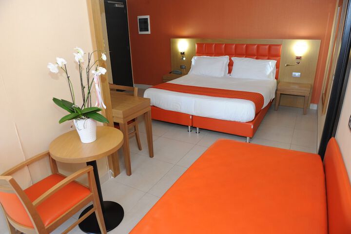 Room 8 of 51