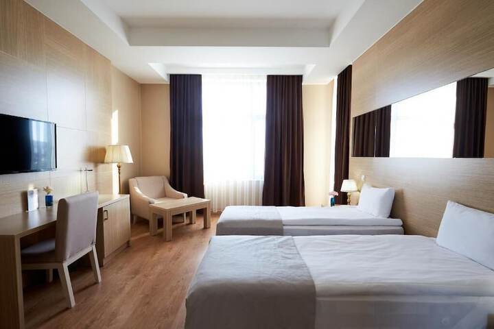 Room 14 of 30