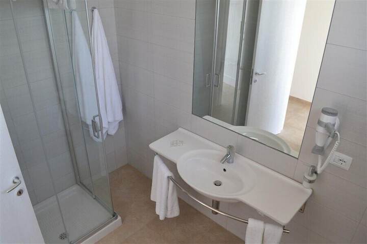 Room 10 of 55