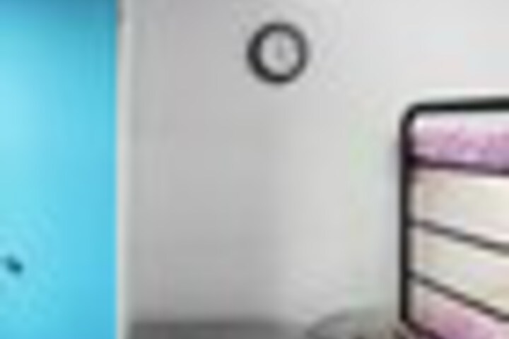 Room 5 of 27