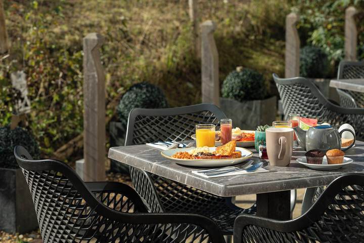 Breakfast/Coffee Service 85 of 115