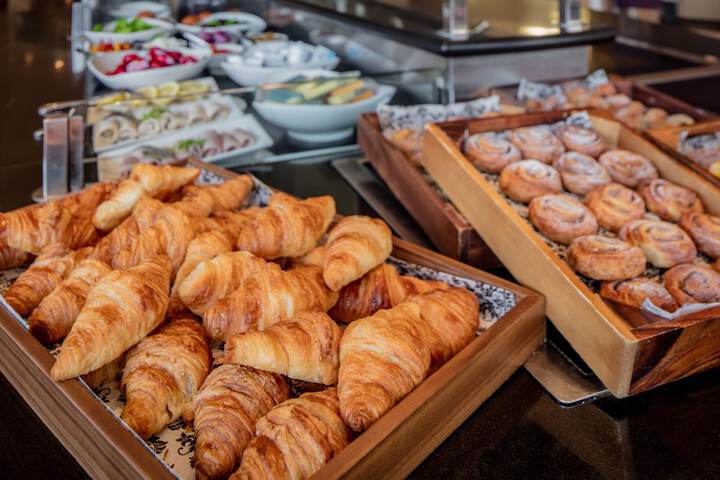 Breakfast/Coffee Service 67 of 206