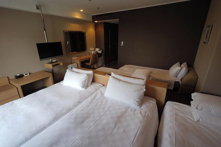 Room 71 of 239