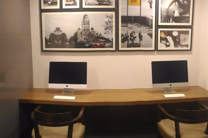 Business Center 43 of 45