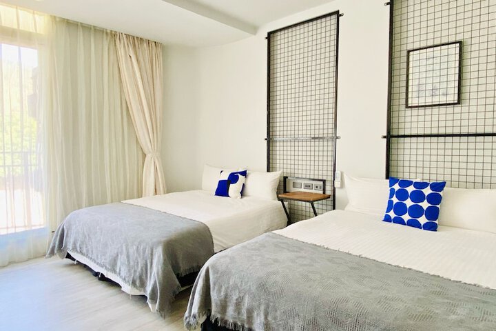 Room 12 of 75