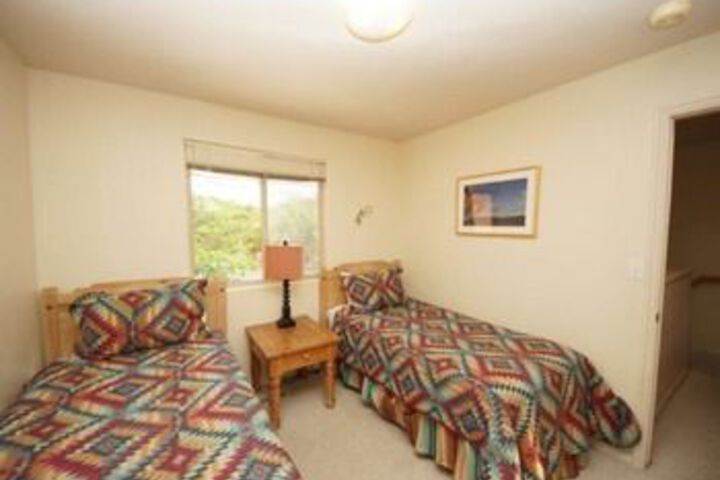 Room 28 of 61