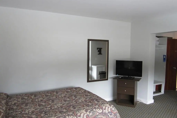 BELL MOUNTAIN MOTEL MCBRIDE