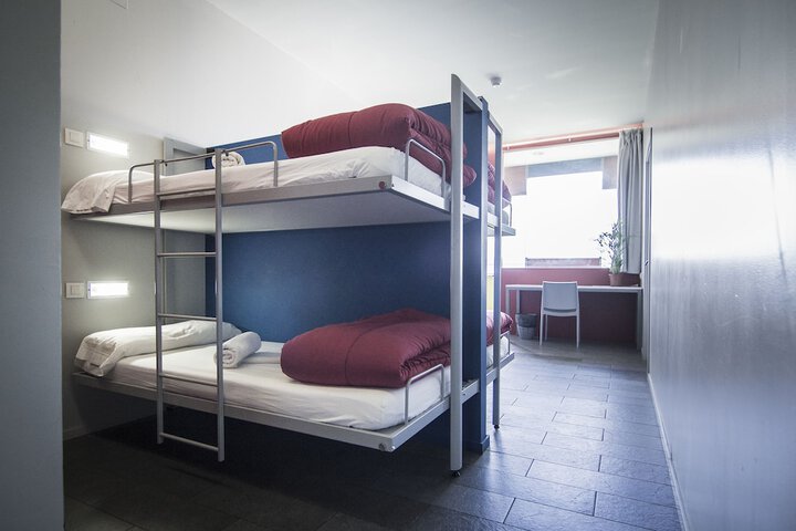 Room 16 of 61