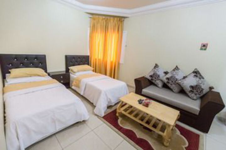 Room 9 of 20