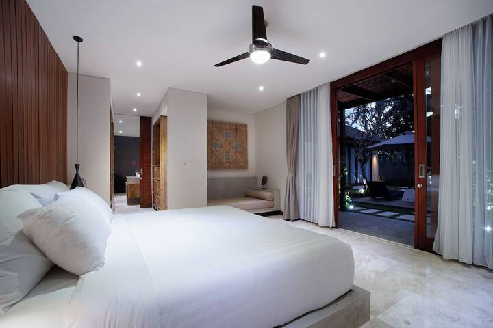 Room 14 of 62