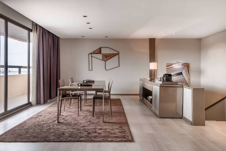 Room 25 of 60