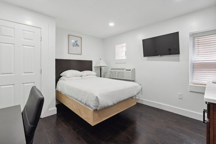 Room 19 of 72