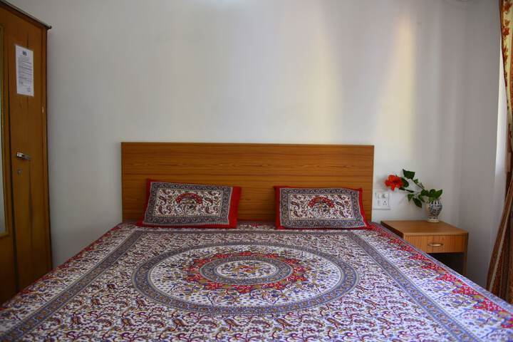 Room 19 of 65