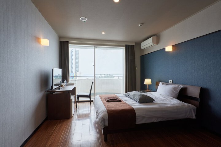 Room 17 of 79
